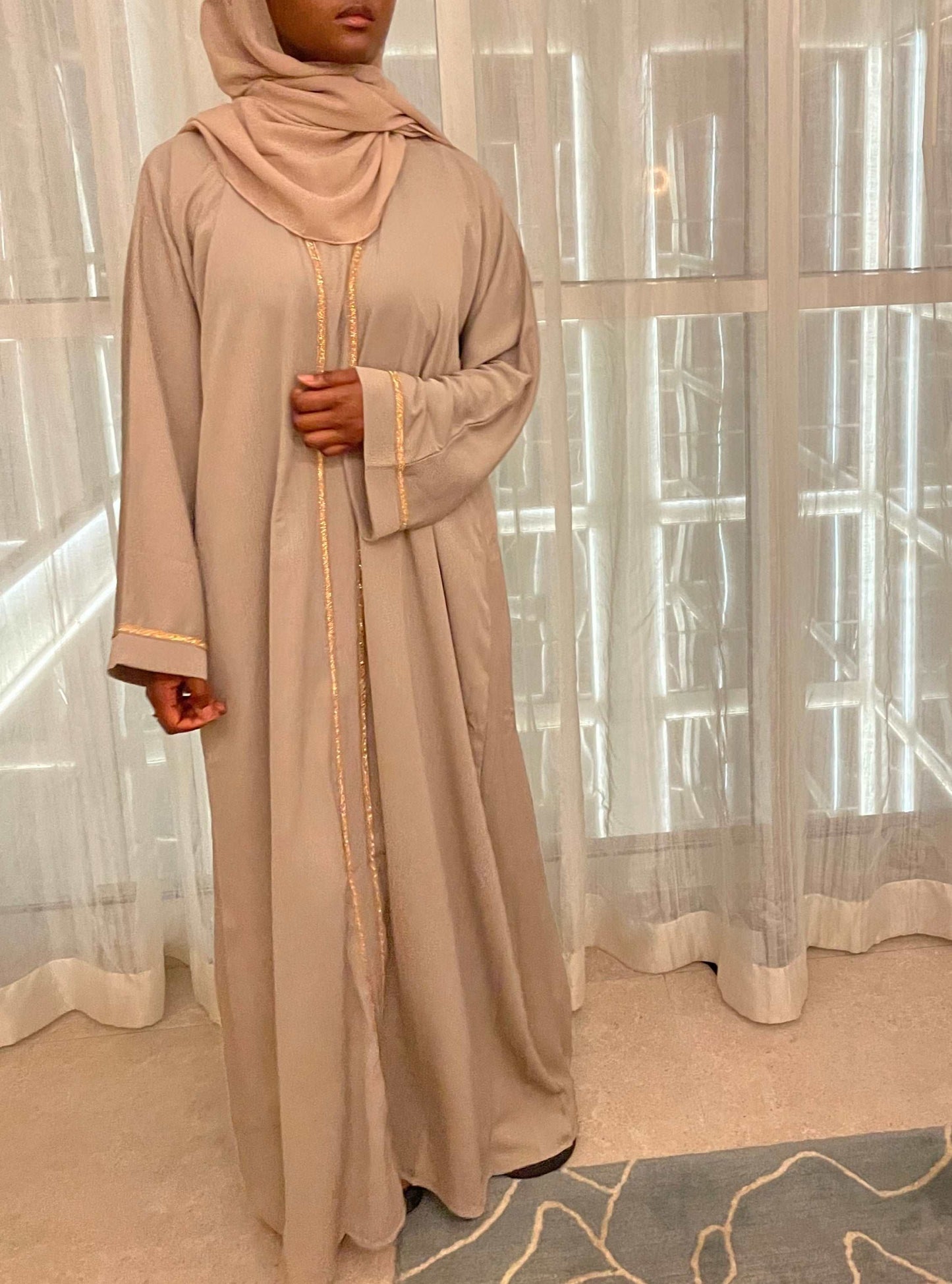 Abaya dubaï Taupe Moinah - almoonparis