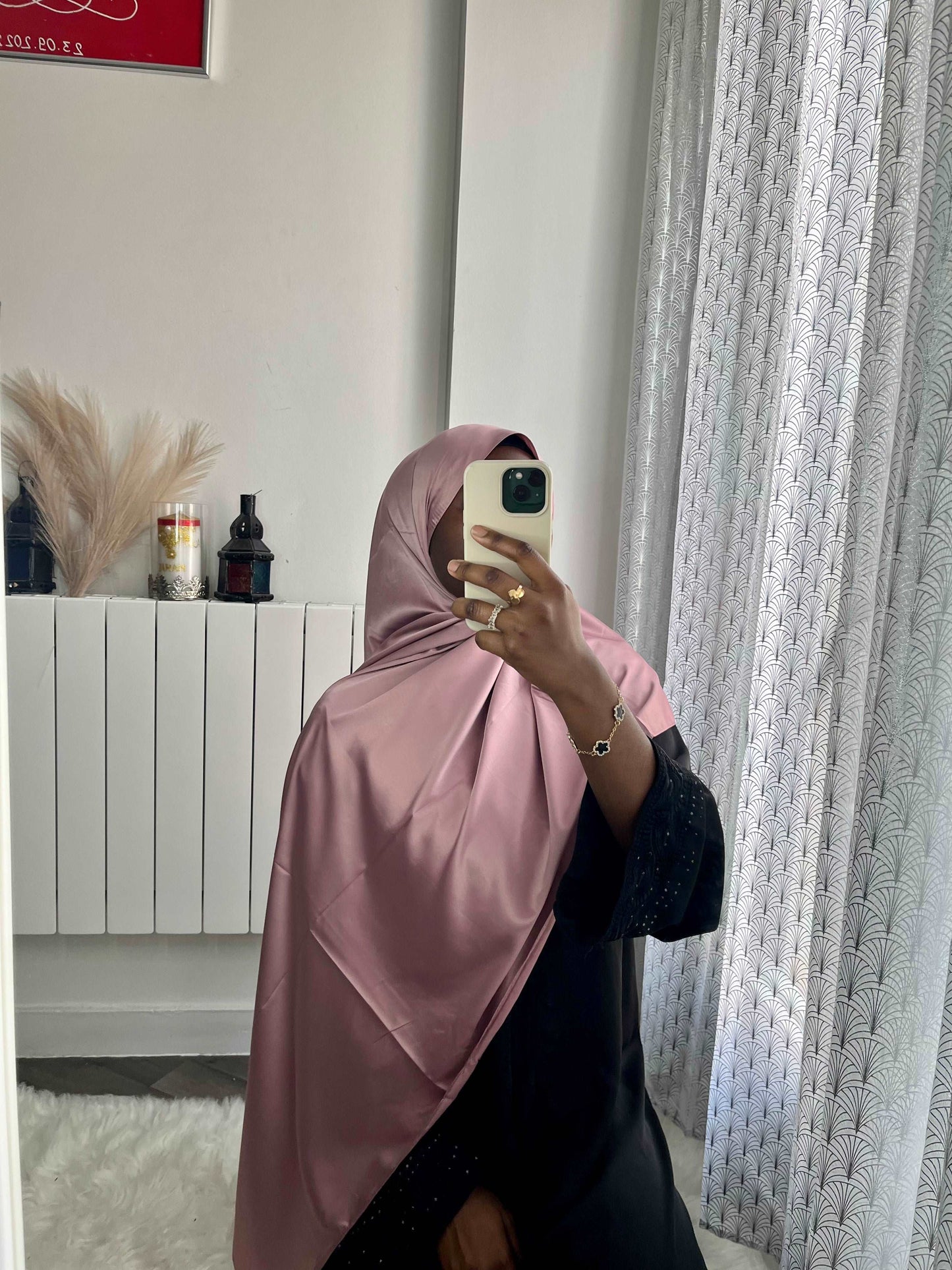 Hijab satiné rose - almoonparis