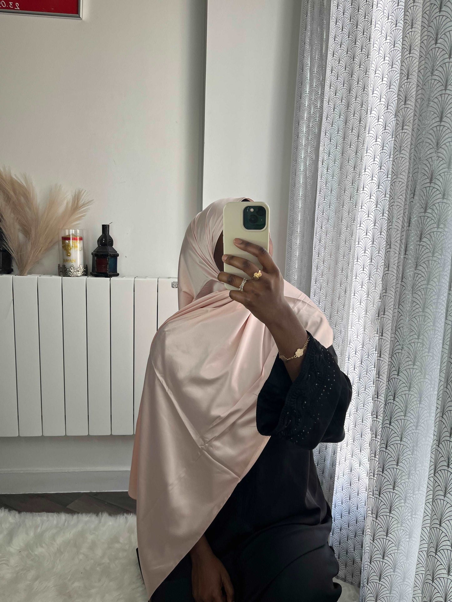 Hijab satiné rose - almoonparis