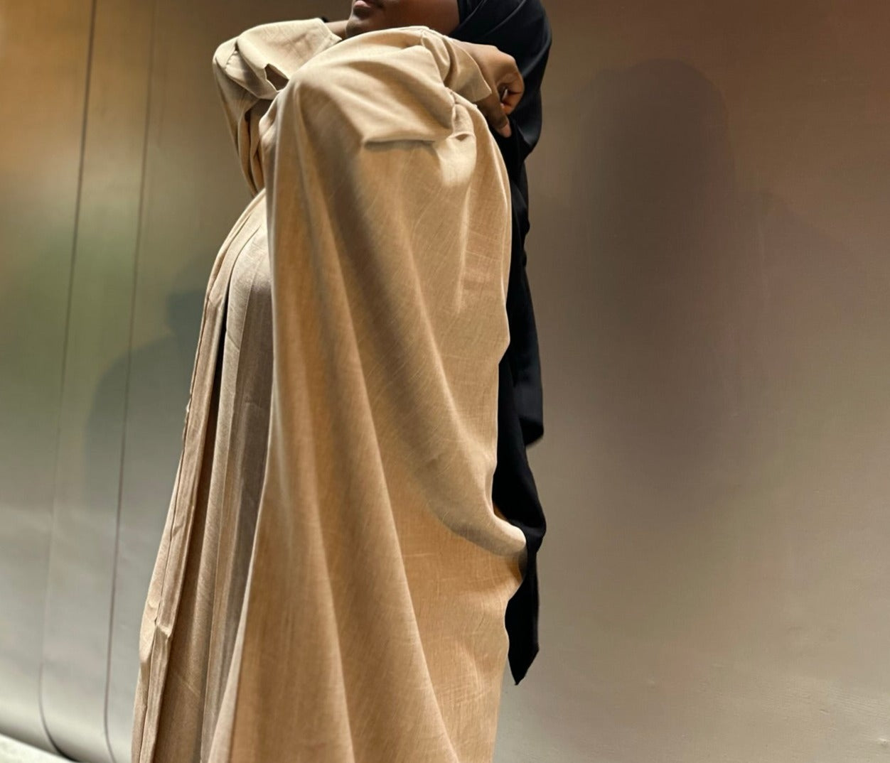 Ensemble Khaleeji effet Lin - Kimono et Abaya beige