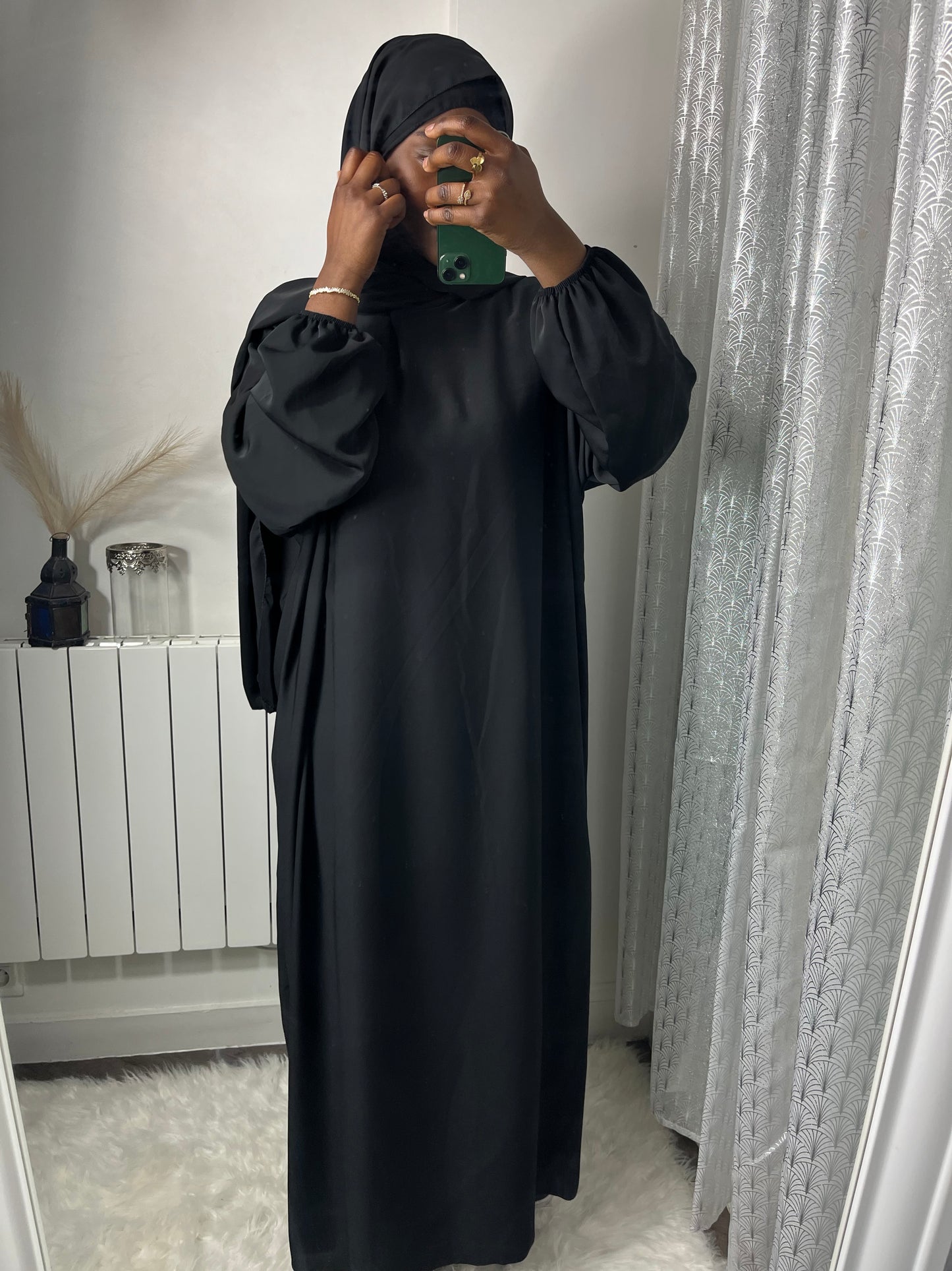 Abaya hijab intégré noir