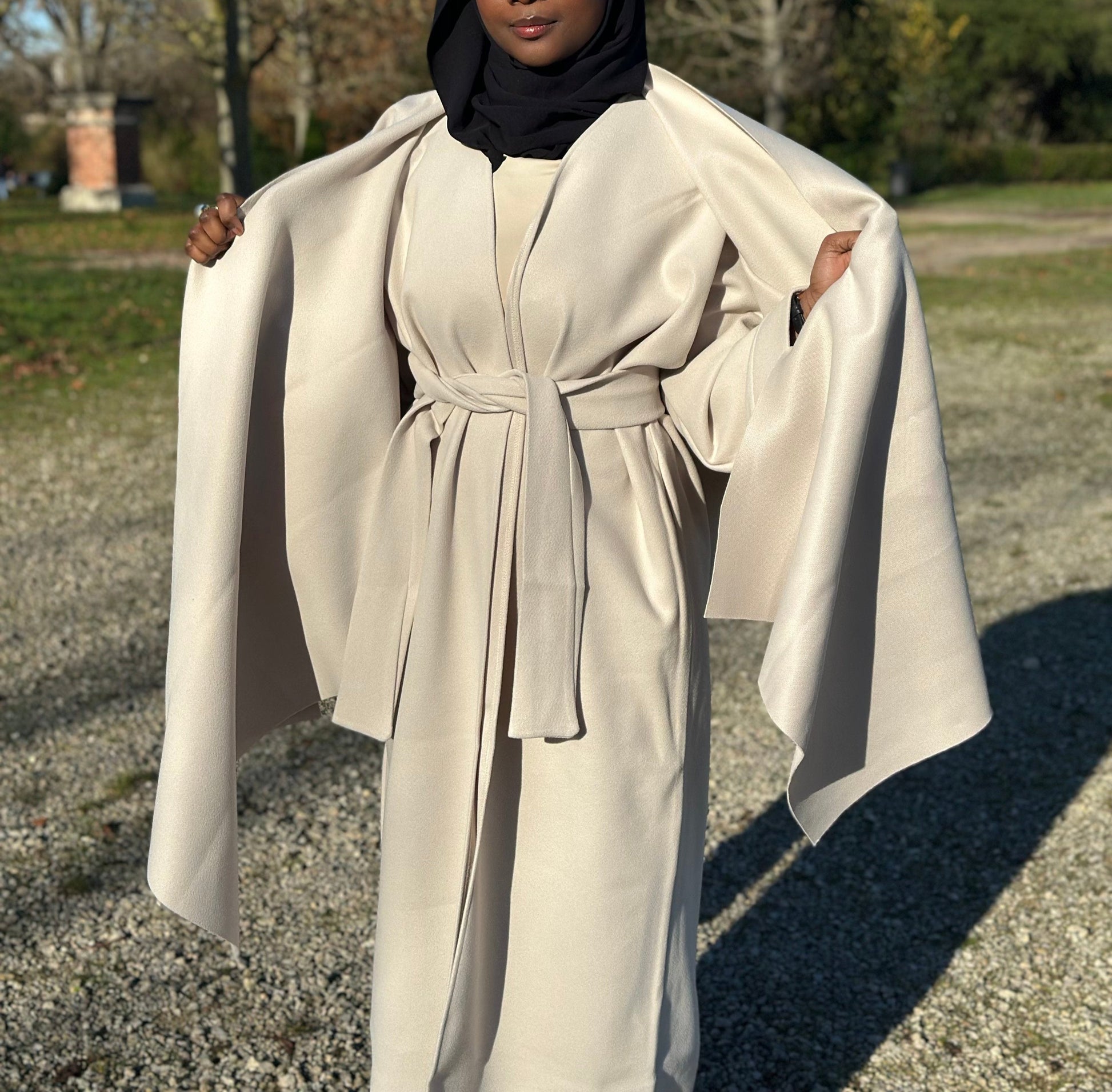 kimono manteau beige cape et poche